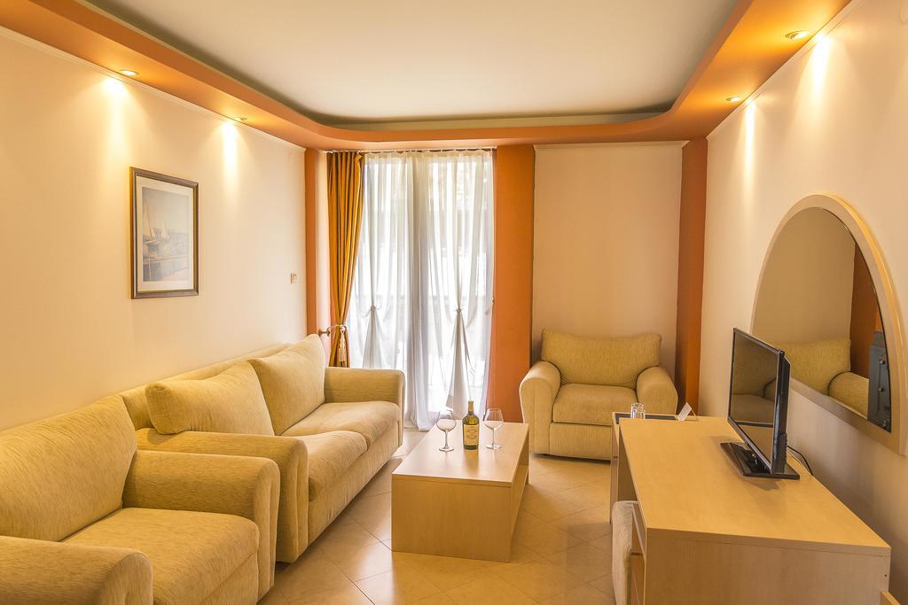 Family Hotel Gold Pearl (Adults Only) Sluneční pobřeží Exteriér fotografie