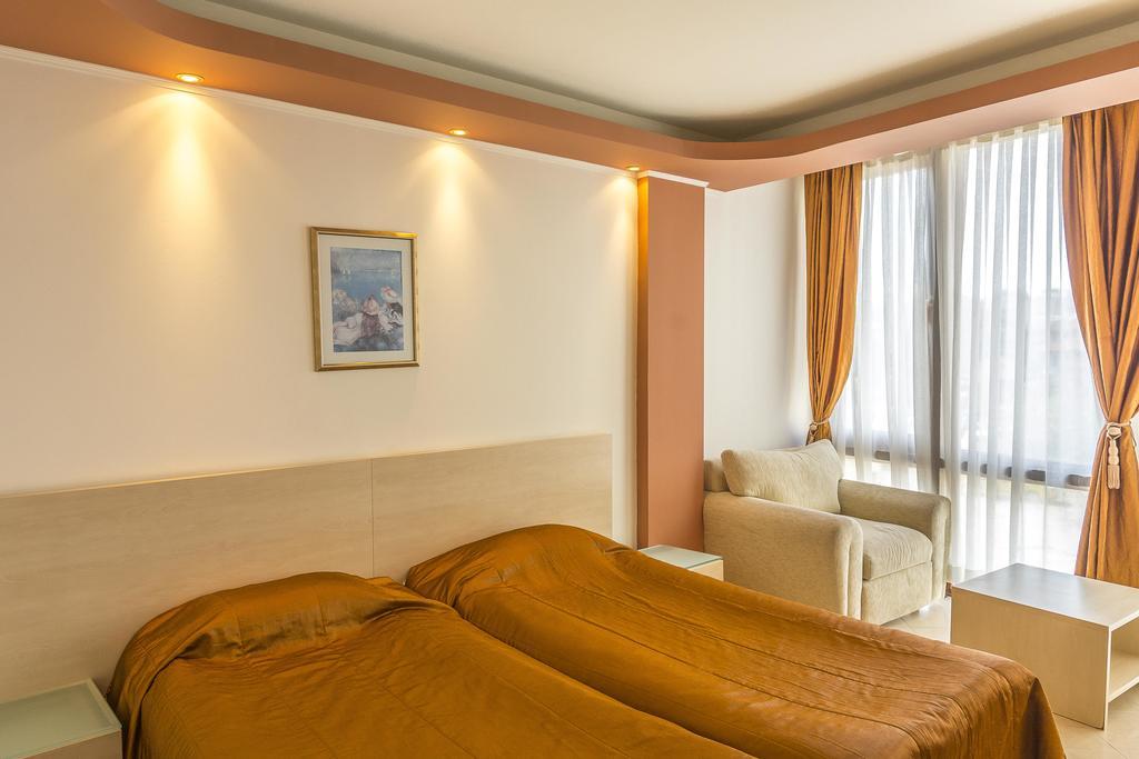 Family Hotel Gold Pearl (Adults Only) Sluneční pobřeží Exteriér fotografie